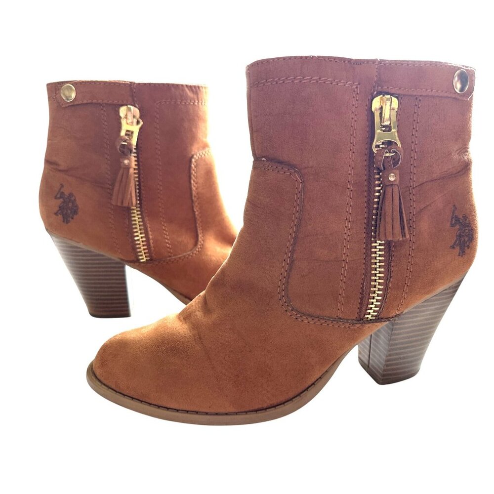 U.S. Polo Tan Ankle Boots Logo Faux Suede Pull Tab Side Gold Zippers Y2K Size 9